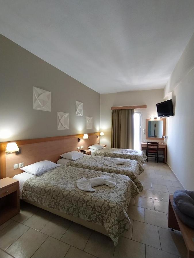 Plaz Hotel Selianítika エクステリア 写真