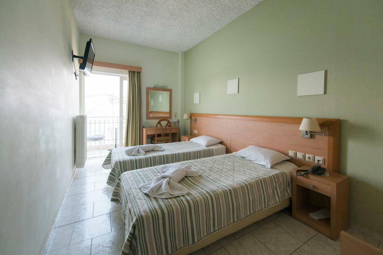 Plaz Hotel Selianítika エクステリア 写真