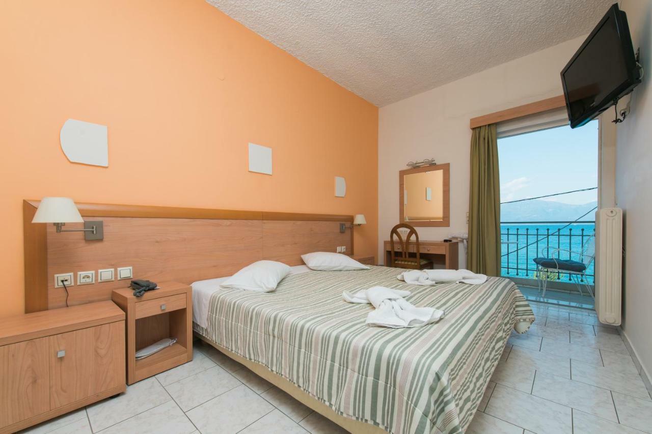 Plaz Hotel Selianítika エクステリア 写真