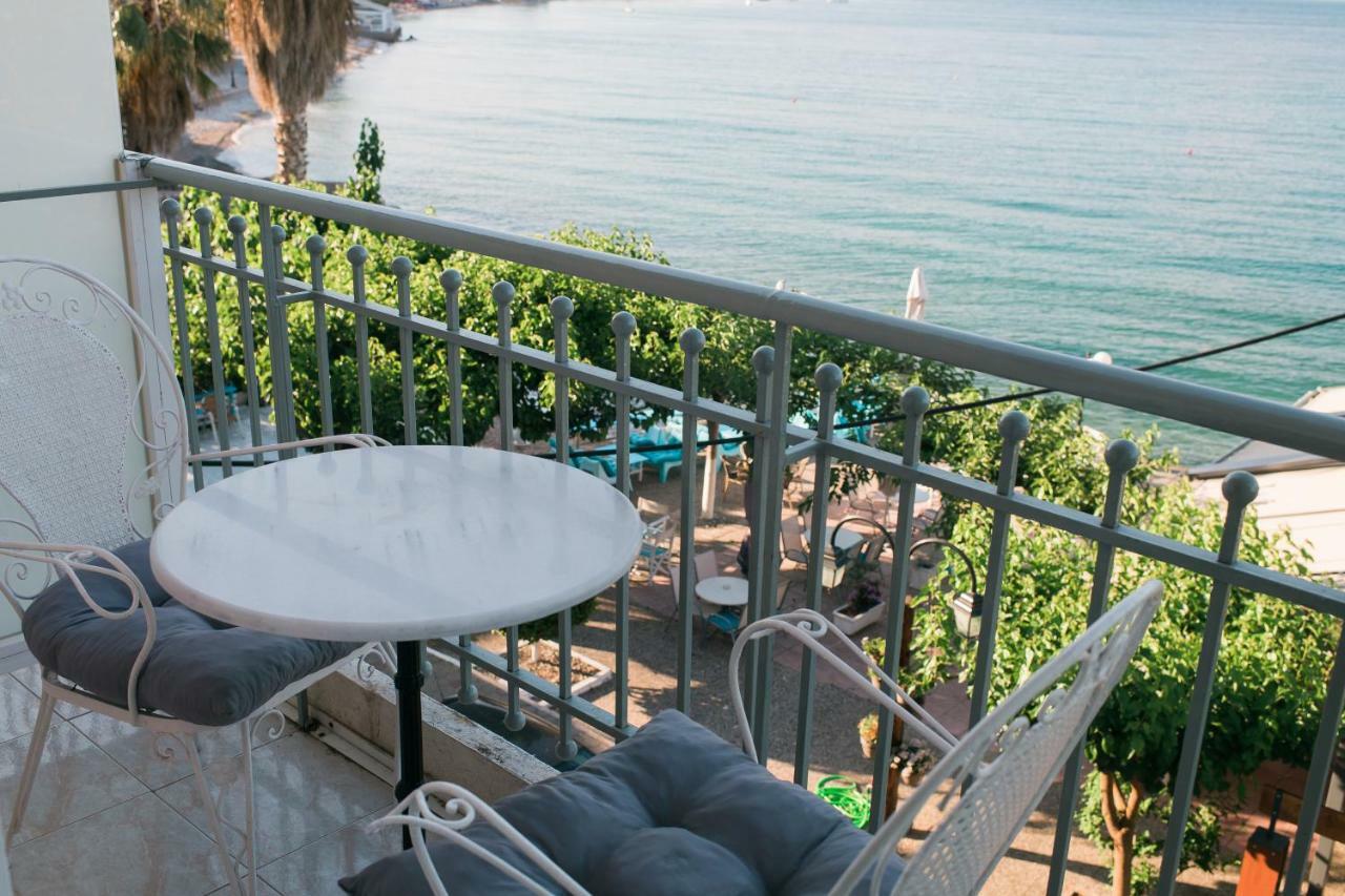Plaz Hotel Selianítika エクステリア 写真